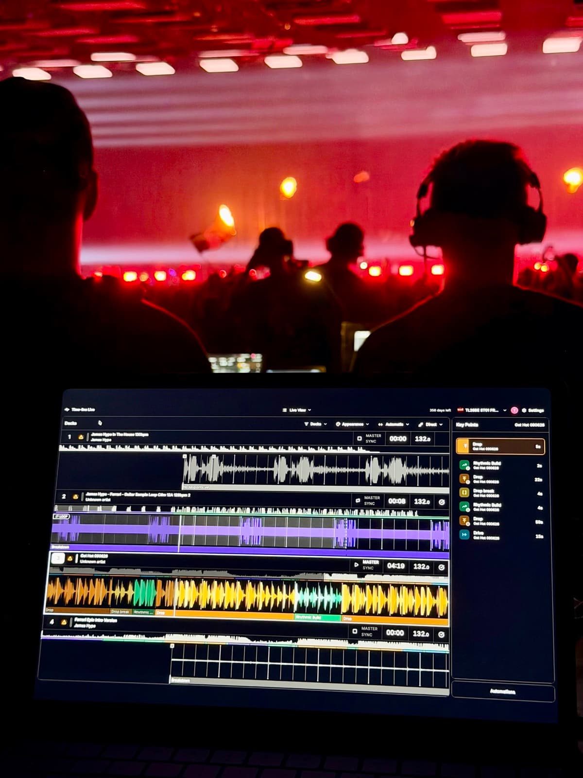 Lighting operator using Time-line Live to automate a live DJ show at Tomorrowland